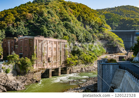 Amagase Dam and former Ujigawa Electric Shizugawa power plant site Uji City, Kyoto Prefecture Amagase Dam and former Ujigawa Electric Shizugawa power plant site Uji City, Kyoto Prefecture 120122328