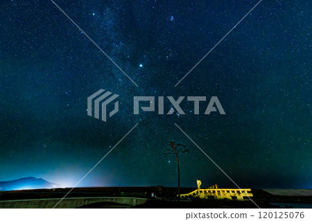 Iwate Sanriku Miracle Pine Tree Starry Sky Iwate Sanriku Miracle Pine Tree Starry Sky 120125076