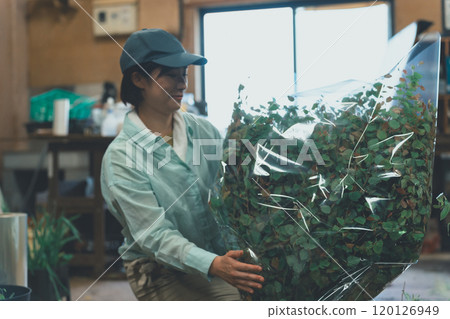 Shipping work at a flower farm Shipping work at a flower farm 120126949