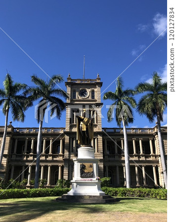 夏威夷卡美哈美哈國王雕像(夏威夷五奧拍攝地) 夏威夷卡美哈美哈國王雕像(夏威夷五奧拍攝地) 120127834