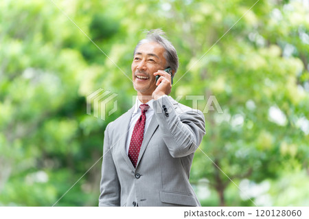 Business Senior Male Smartphone Business Senior Male Smartphone 120128060