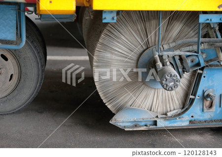 道路清掃車（道路養護工作車） 120128143