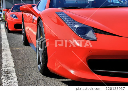 義大利炙手可熱的躍馬…超級跑車齊聚筑波賽道 120128937