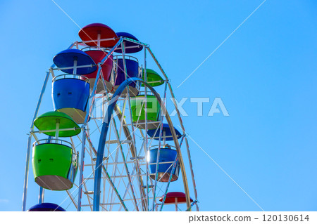 Ride to top offers breathtaking views of surrounding area 120130614