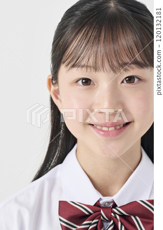 白色背景，日本國中生，微笑 120132181