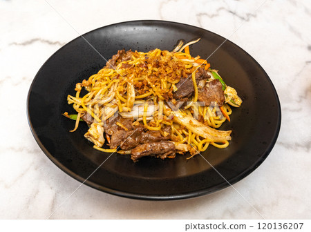 Udon Street Food, Chinese Fried Noodles, Beef Spaghetti with Vegetables, Asian Pasta, Korean Udon 120136207