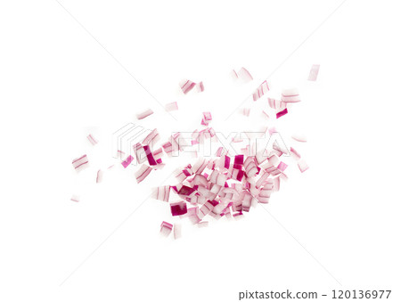 Red Onion Cuts Isolated, Chopped Purple Onion Pile, Raw Purple Onion Pieces, Fresh Purple Bulb Cuts 120136977