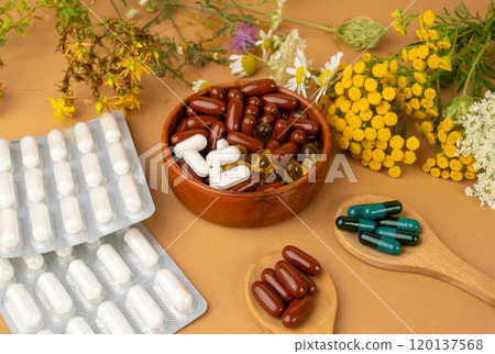 Herbal Pills, Nature Medicine Supplements, Plant Capsules, Vitamin Mineral Medicine, Healthy Drugs, 120137568