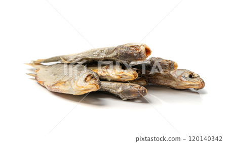 Dry roach, salted fish isolated, dried rutilus, taranka beer snack, whole salted and dried fish, prepared seafood 120140342