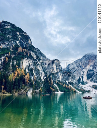 Autumn landscape of Lake Braies. Famous lake in the Dolomites. 120141530