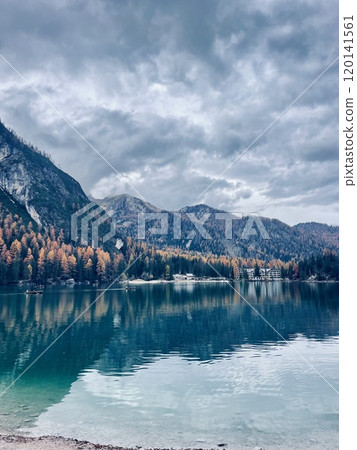 Autumn landscape of Lake Braies. Famous lake in the Dolomites. 120141561