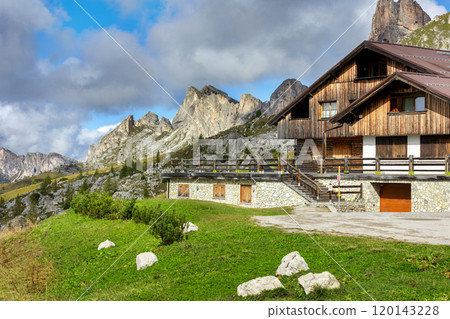Ra Gusela chalet, Giau Pass, South Tyrol Italy 120143228