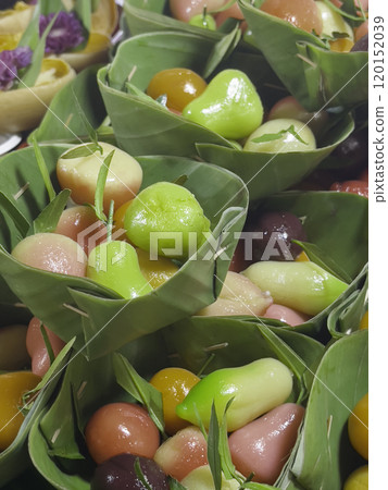 Street food cooking for sale in local fresh market Street food cooking for sale in local fresh market 120152039