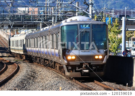[JR West] 223 series 2500 series + 221 series (Sagano Line: Hanazono Station) 120159019