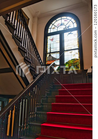 Western Staircase 120160173