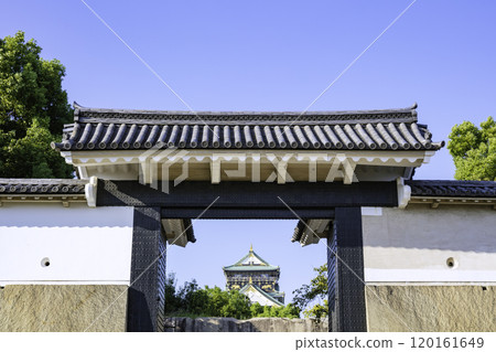 大阪城櫻花門上的天守閣(大阪府大阪市) 大阪城櫻花門上的天守閣(大阪府大阪市) 120161649