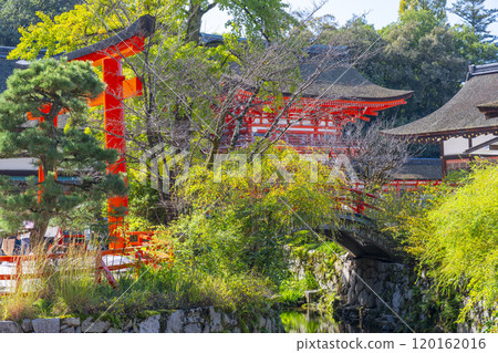 Shimogamo Shrine: Ring bridge over the Mitarai River 120162016