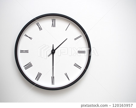 Clock Showing 13.30 or 01.30 with Roman Numerals. Simple Round Clock for Concepts of Time Management and Scheduling. 120163957