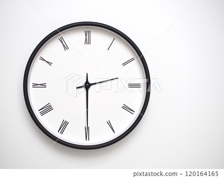 Clock Showing 14.30 or 02.30 with Roman Numerals. Simple Round Clock for Concepts of Time Management and Scheduling. 120164165