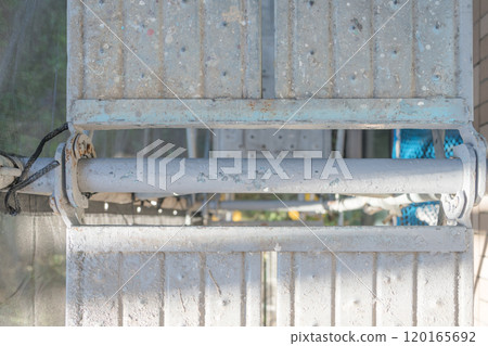 【大型公寓修繕工程-從鷹架往下看】 【大型公寓修繕工程-從鷹架往下看】 120165692