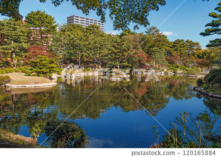 Shukkeien Garden in Hiroshima 120165884