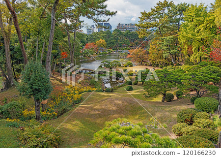 從 Geikomine 眺望廣島縮景園 從 Geikomine 眺望廣島縮景園 120166230