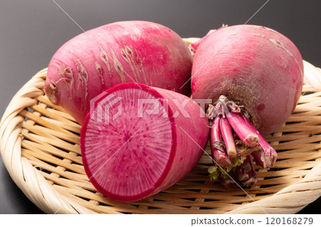 [Produced in Koori Town, Fukushima Prefecture] Daikon radish (Beni Kururi) 120168279