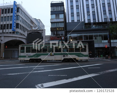 The scramble crossing seen from Kamitori The scramble crossing seen from Kamitori 120172528
