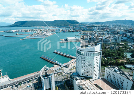 A panoramic view of Takamatsu Port and the Seto Inland Sea islands from the Symbol Tower observation deck (photographed in November 2024) 120173384