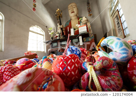 The knotted ball at Dogo Enmanji Temple 120174004