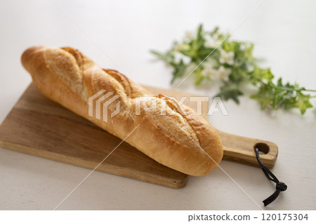 delicious french bread 120175304