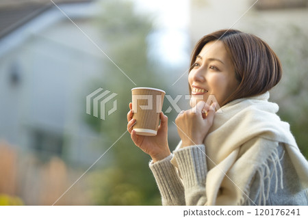 Beauty for women in their 40s 120176241