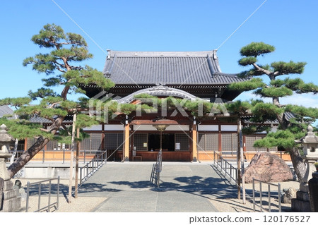 Arako Kannonji Temple Main Hall Arako Kannonji Temple Main Hall 120176527