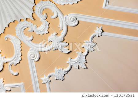 White gypsum bas-relief decoration design details with floral pattern 120178581