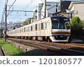 Tokyo Metro 10000 series train running on the Tokyu Toyoko Line in the evening 120180577
