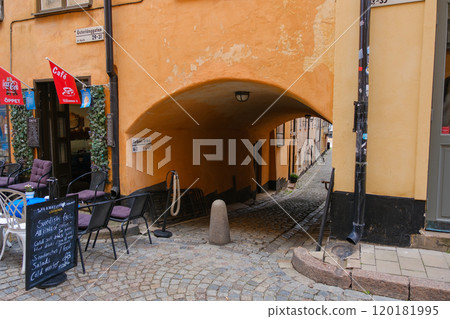 Backstreets of Gamla Stan, the old town of Stockholm, Sweden 120181995