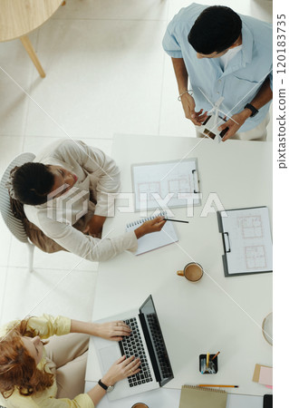 Business People Working In Team 120183735