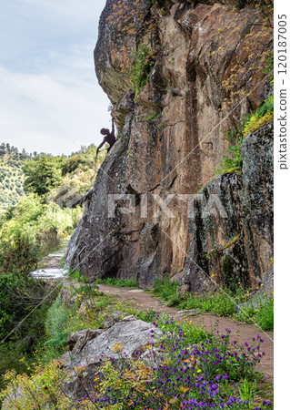 Walking along the Barca da Amieira walkways in Amieira do Tejo, Portugal. 120187005