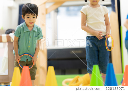 室內保育園區形象_治療_發展支援 120188071