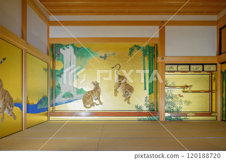 竹林豹虎圖案的華麗日式客房 120188720