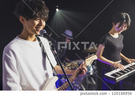 Band Live Vocalist 120188956