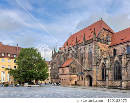 The St. Sebald Church in Nuremberg, Germany 120188975