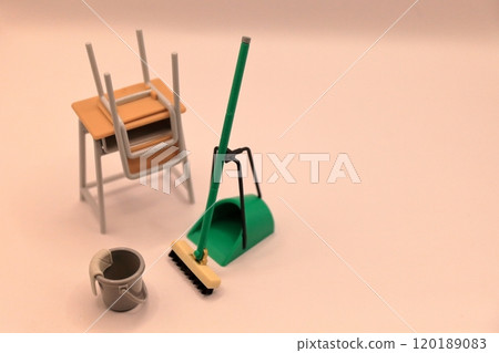 Cleaning time (school) image 120189083