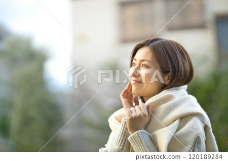 Beauty for women in their 40s Beauty for women in their 40s 120189284