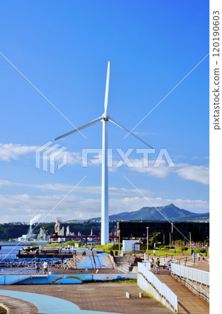 北海道室蘭市宿津風力發電廠的風力渦輪機 120190603