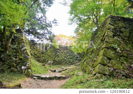 高取城遺址 十三軒多門遺址 120190612