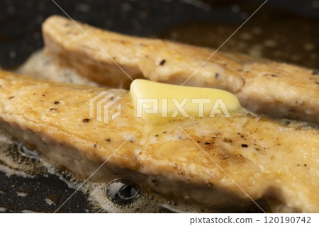 Salmon Meuniere baked in butter Salmon Meuniere baked in butter 120190742