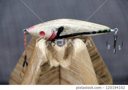 Woodworking class Carved Paulownia wood DIY lure 120194102