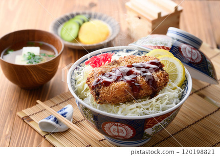 Cheap and delicious croquette bowl (sauce croquette bowl) 120198821