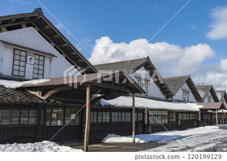 Sakata Yamai Warehouse 120199129